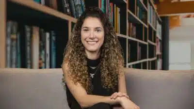 Larissa Quaresma indica 7 livros para investidores Larissa Quaresma indica 7 livros para investidores