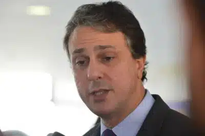 Camilo Santana: Inep anula 3 questões do Enem após vazamento de provas