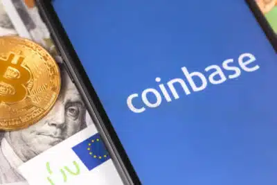Coinbase anuncia expansão com ações, IA e tokenização em 2025