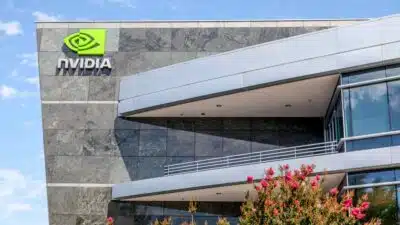 Nvidia Destroça Mercados com Resultados Surpreendentes e Projeções de Crescimento!