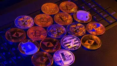 Bitcoin e Cripto Quebram Barreira: Trader Aposta Tudo em Retorno Expressivo em Fevereiro!