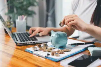 Adolescentes Investem: Rota para Liberdade Financeira com Estratégia Surpreendente!