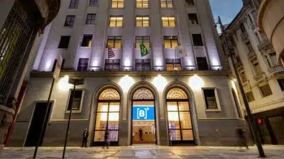 Feriado de Tiradentes: O que muda em bancos, B3 e pagamentos em 2026?