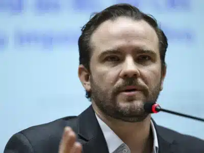 Lula Anuncia Acordo Histórico: Renegociação de Dívidas Chega a 90&percnt;!